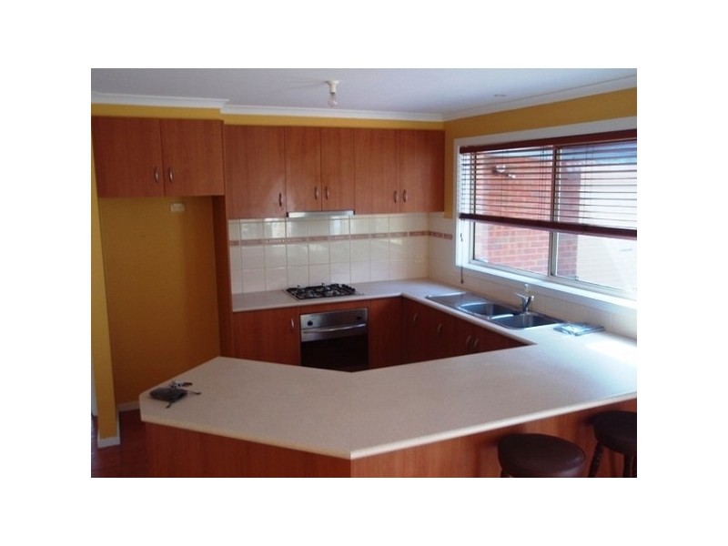 5 Redleaf Close, Lara VIC 3212