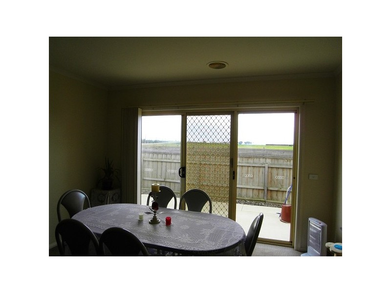 2/162 Plantation Road, Corio VIC 3214