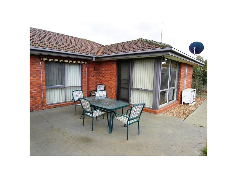 3 Kantara Crescent, Lara VIC 3212