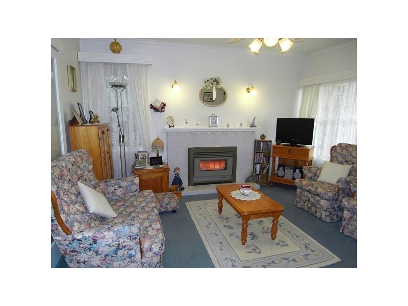 143 St Albans Rd, East Geelong VIC 3219
