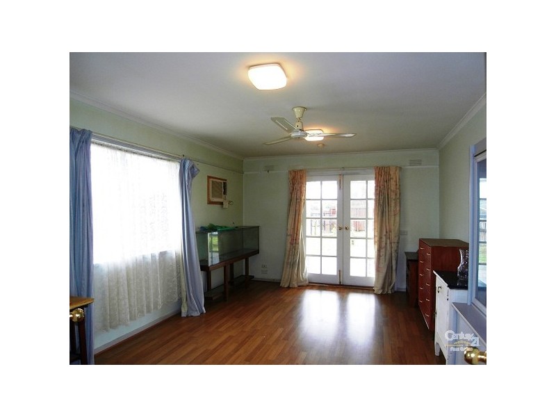165 Solar Drive, Whittington VIC 3219
