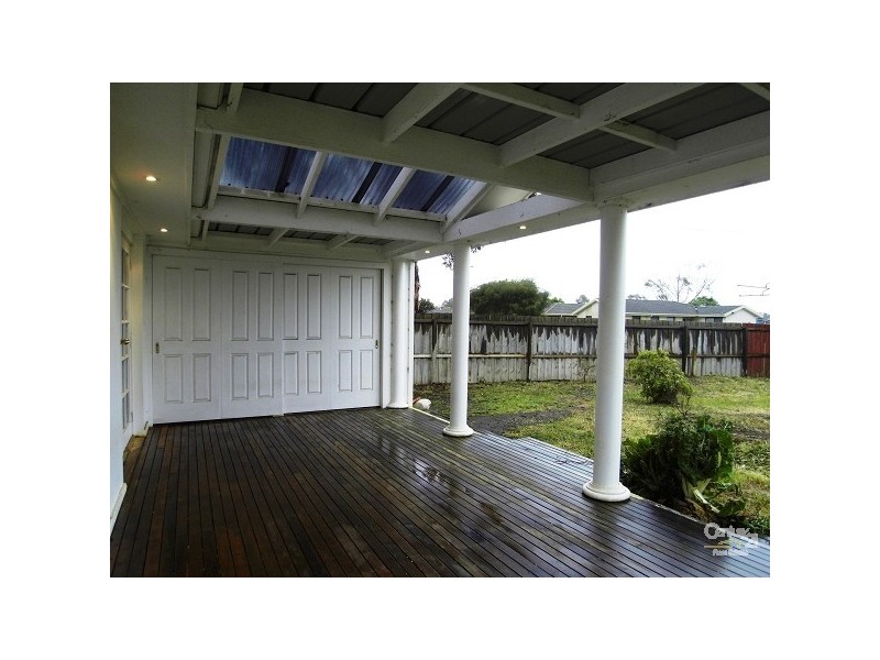 165 Solar Drive, Whittington VIC 3219