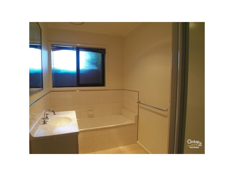 20 Freedom Court, Whittington VIC 3219