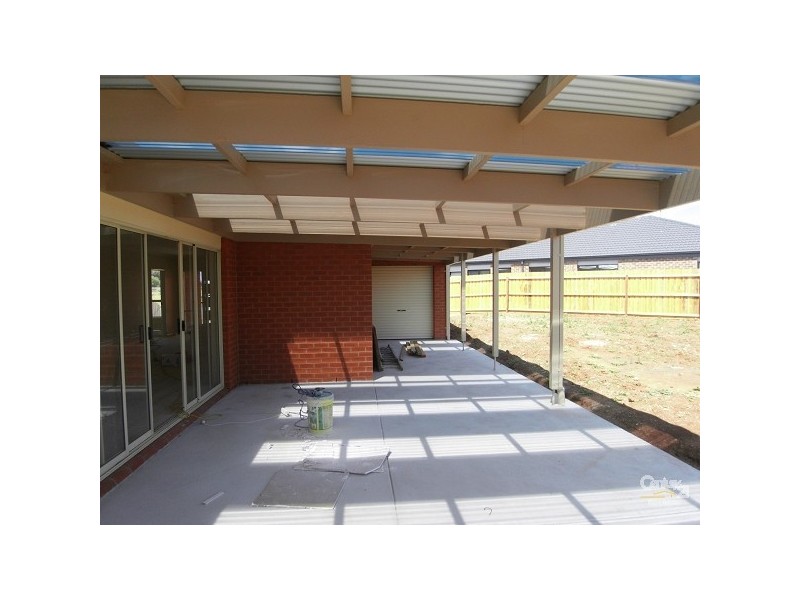 24 Citius Close, Lara VIC 3212