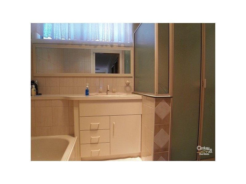 1/28 Hughes Street, Bell Park VIC 3215