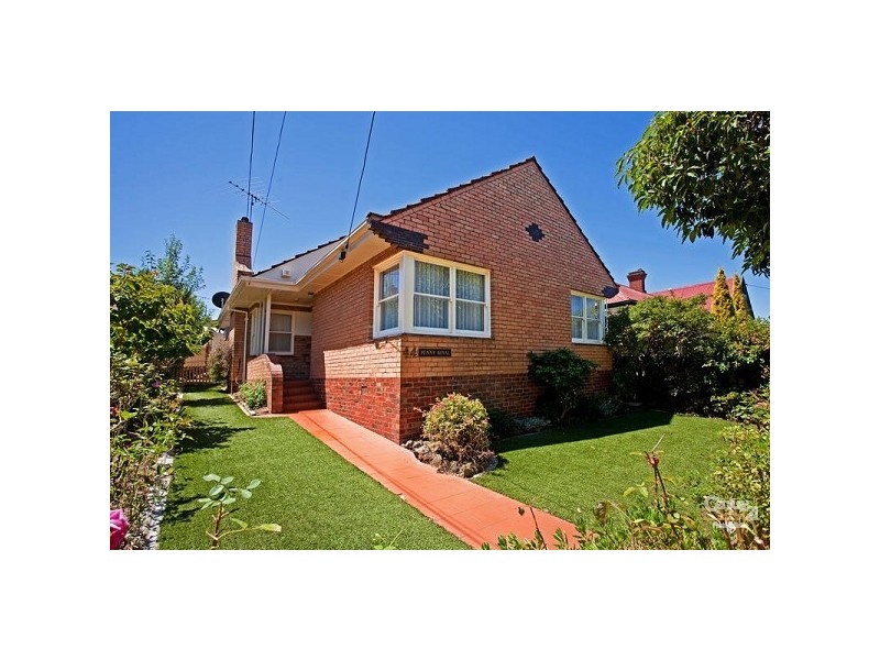 44 Clarke Street, Newtown VIC 3220