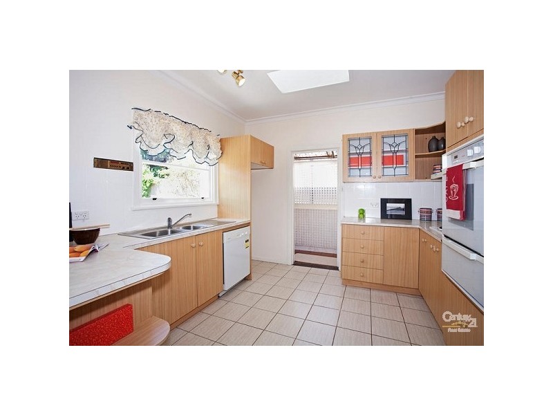 44 Clarke Street, Newtown VIC 3220