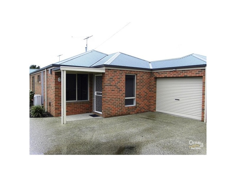 2/1 Warren Court, East Geelong VIC 3219
