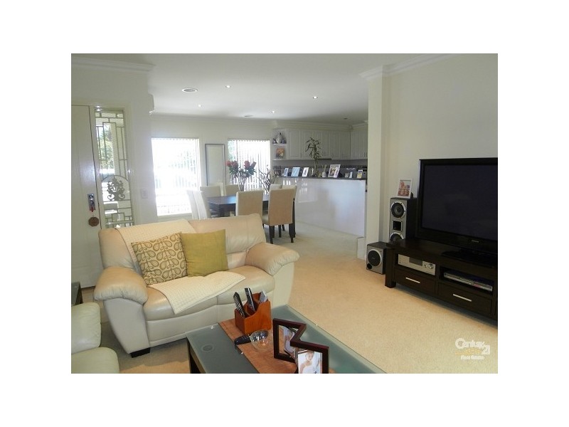 2/74 Sladen Street, Hamlyn Heights VIC 3215