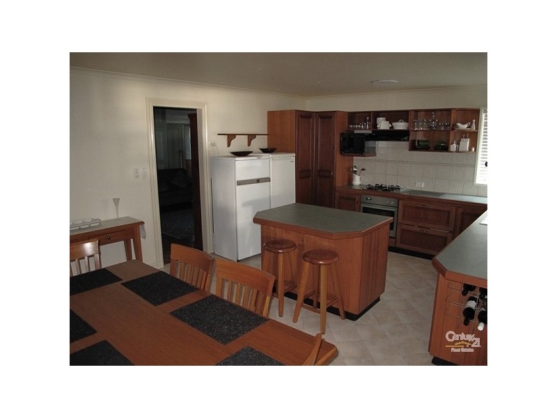 38 Craddock Street, NORTH GEELONG, Geelong West VIC 3218