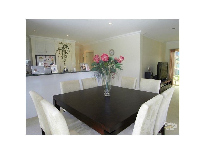 2/74 Sladen Street, Hamlyn Heights VIC 3215