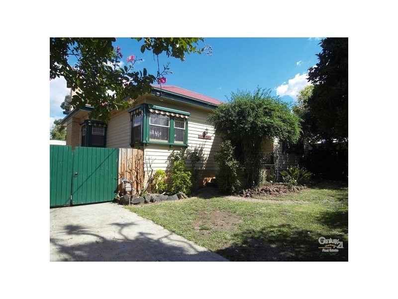 27 Herne Street, Manifold Heights VIC 3218