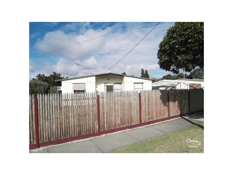 11 Glenelg Avenue, Corio VIC 3214