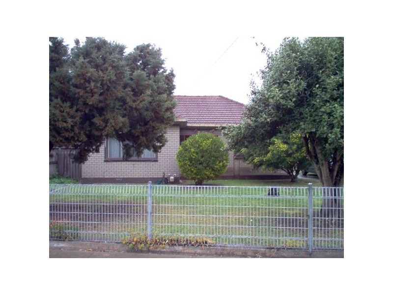 90 Bellarine Highway, Newcomb VIC 3219