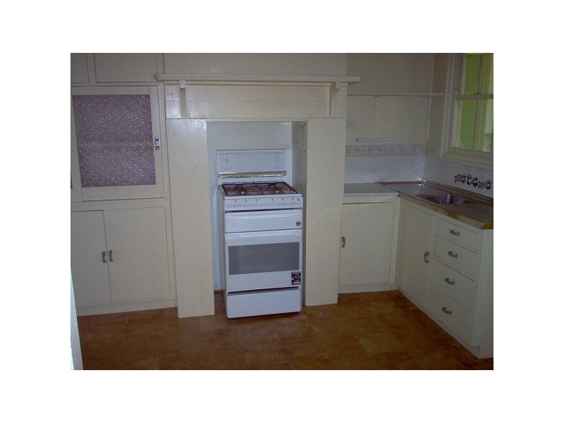 90 Bellarine Highway, Newcomb VIC 3219