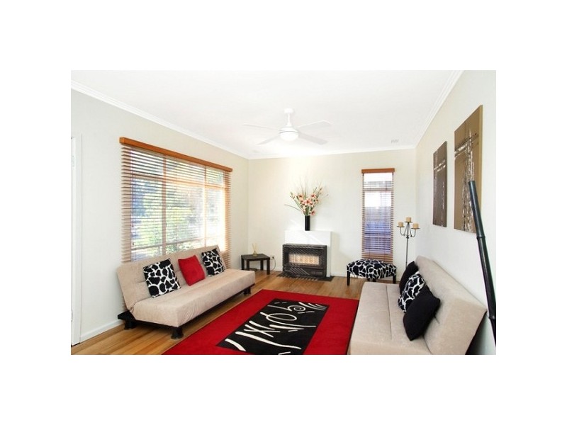 99 Station Street, Norlane VIC 3214