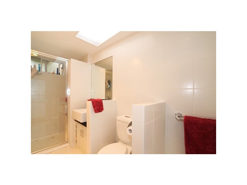 24 Layton Crescent, Newtown VIC 3220