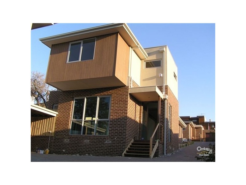 2/125 Fyffe Street, Thornbury VIC 3071