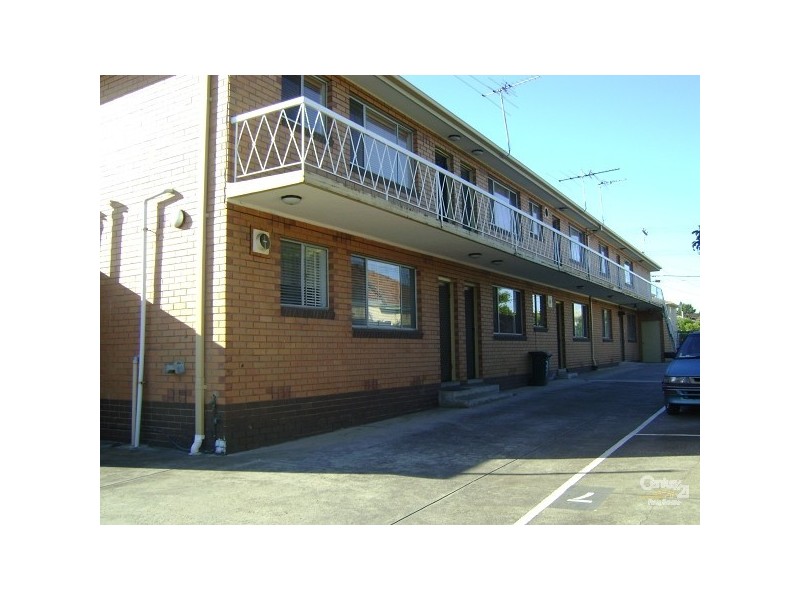 3/5 Normanby Avenue, Thornbury VIC 3071