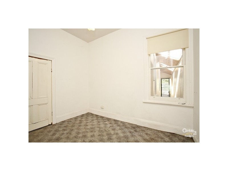 34 Hardiman Street, Kensington VIC 3031