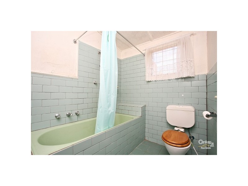 34 Hardiman Street, Kensington VIC 3031