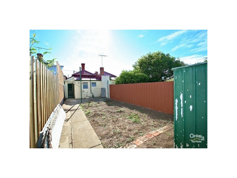 34 Hardiman Street, Kensington VIC 3031