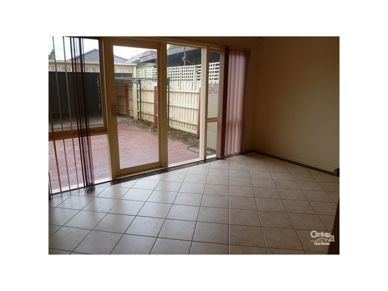 5B Lincoln street, Brunswick VIC 3056