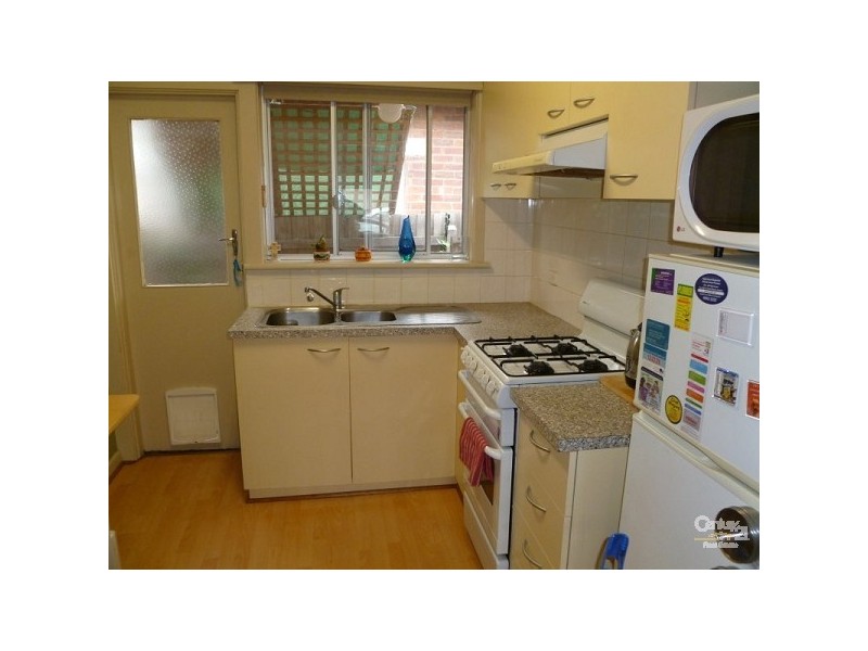 2/73 Darebin Road, Thornbury VIC 3071