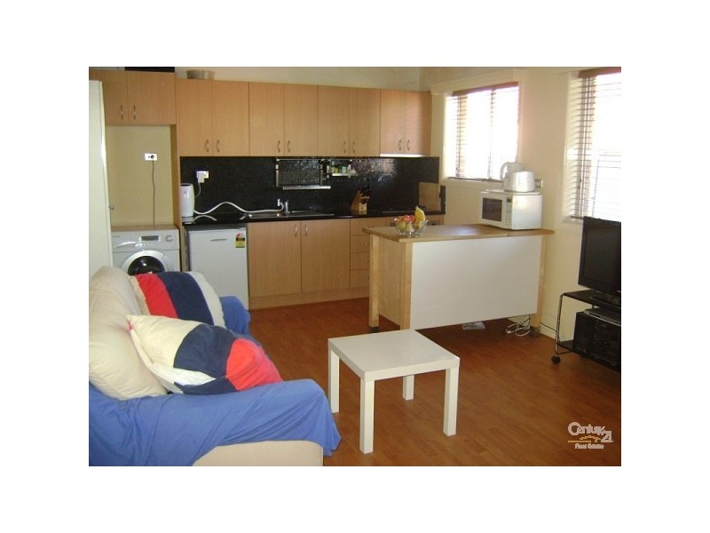 3/5 Normanby Avenue, Thornbury VIC 3071