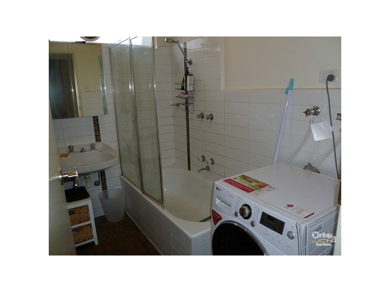 2/14 Normanby Avenue, Thornbury VIC 3071