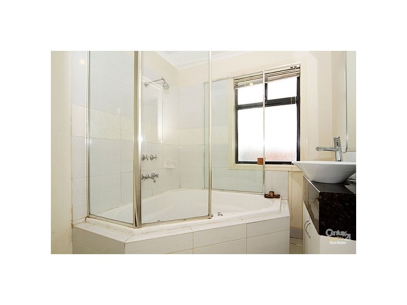 2/15 Ararat Avenue, Coburg North VIC 3058