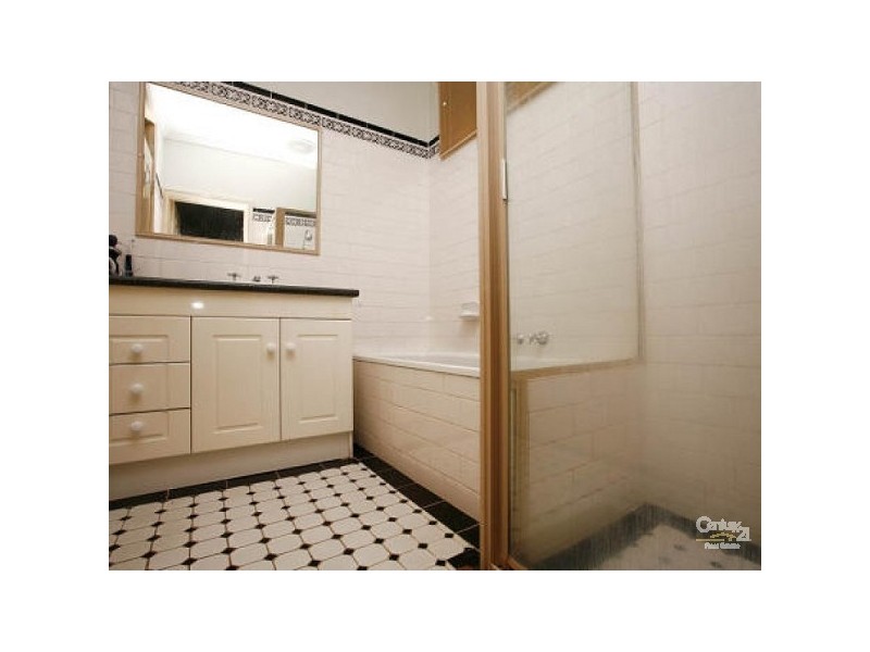 4A Johnson Street, Northcote VIC 3070