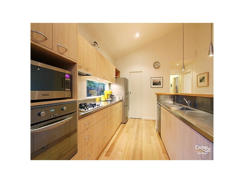 7 Hakatere Street, Northcote VIC 3070