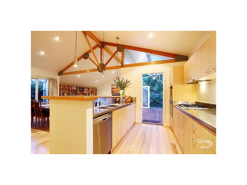 7 Hakatere Street, Northcote VIC 3070