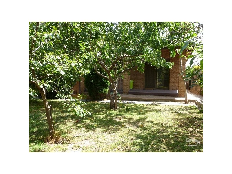 6 Medlar Court, Mill Park VIC 3082