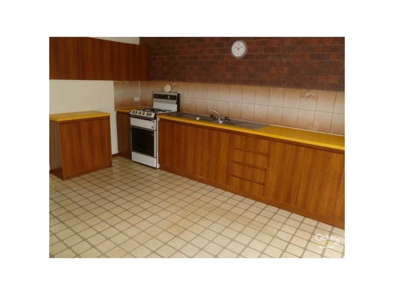 1/9 Ashton Street, Reservoir VIC 3073