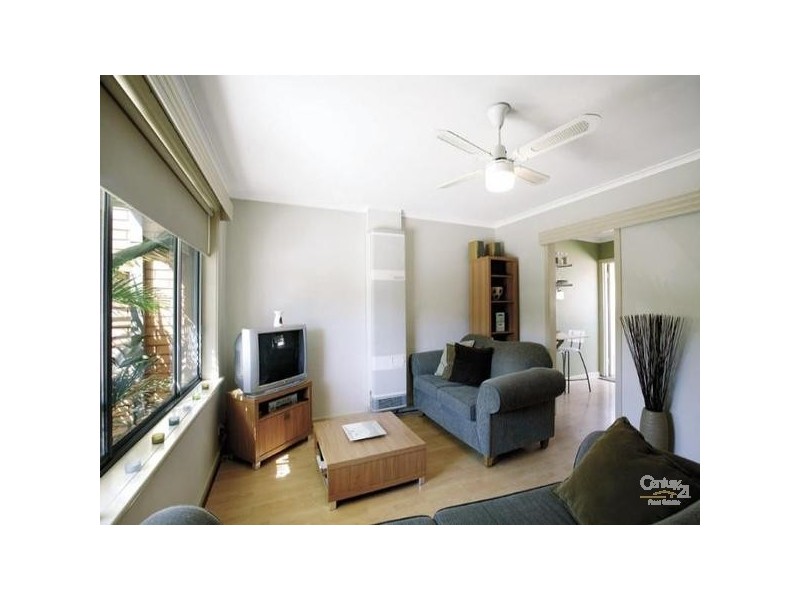 2/73 Darebin Road, Thornbury VIC 3071