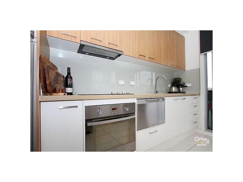 2/116 Albert Street, Brunswick VIC 3056