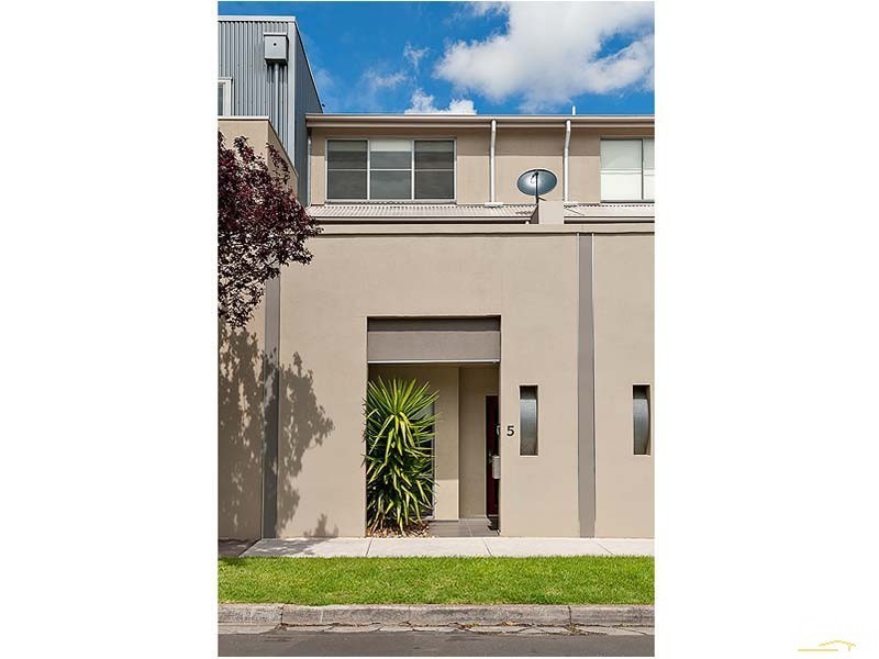 5/853 High Street, Preston VIC 3072
