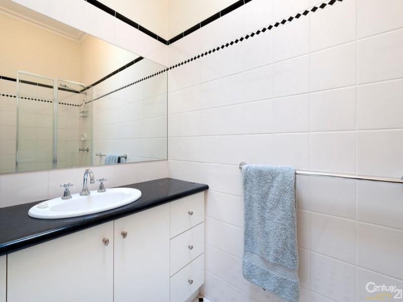 2/66 Hammond Street, Thornbury VIC 3071