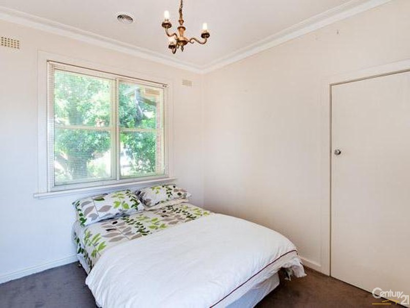 1/24  Lower Plenty Road, Rosanna VIC 3084