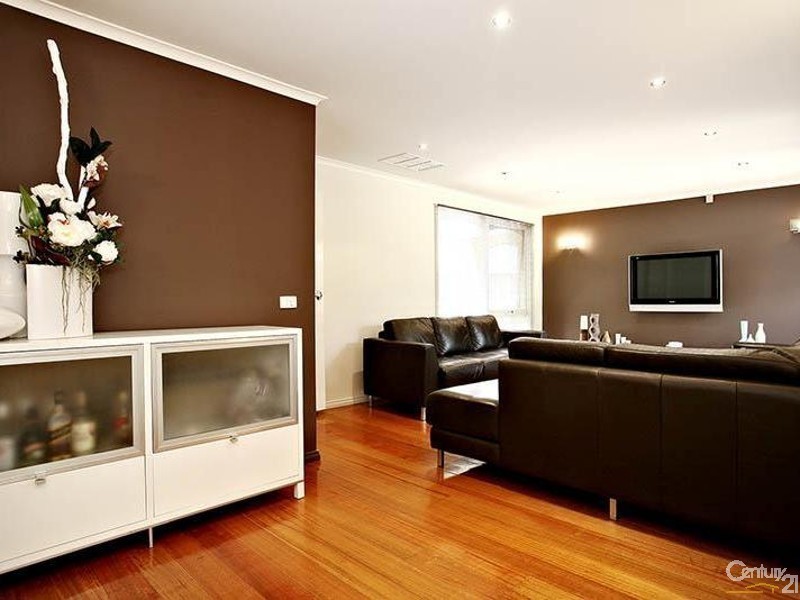 8 Septimus Close, Mill Park VIC 3082