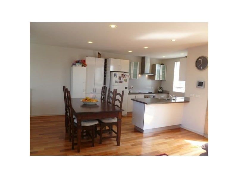 1/107 Plenty Road, Preston VIC 3072