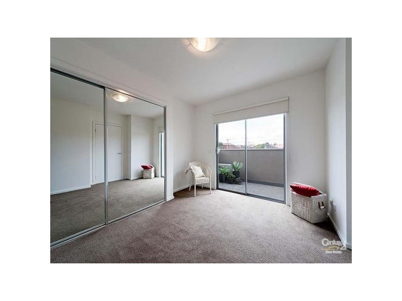 8/853 High Street, Preston VIC 3072