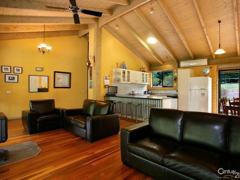 24 Mountain Home Road, Kinglake VIC 3763