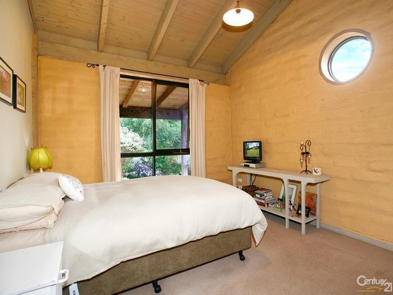 24 Mountain Home Road, Kinglake VIC 3763