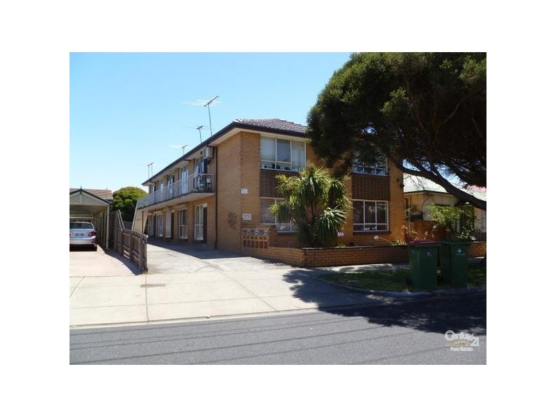 3/10 Hartley Avenue, Footscray VIC 3011