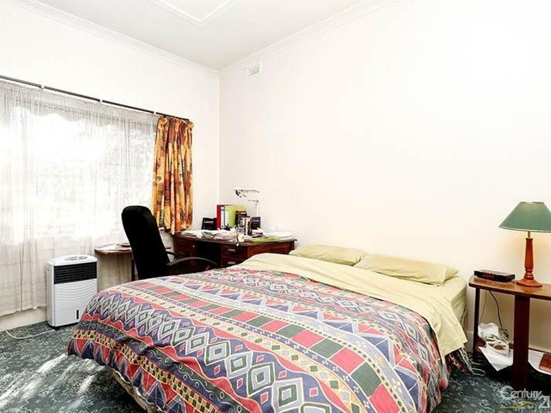 6 Hill Grove, Preston VIC 3072