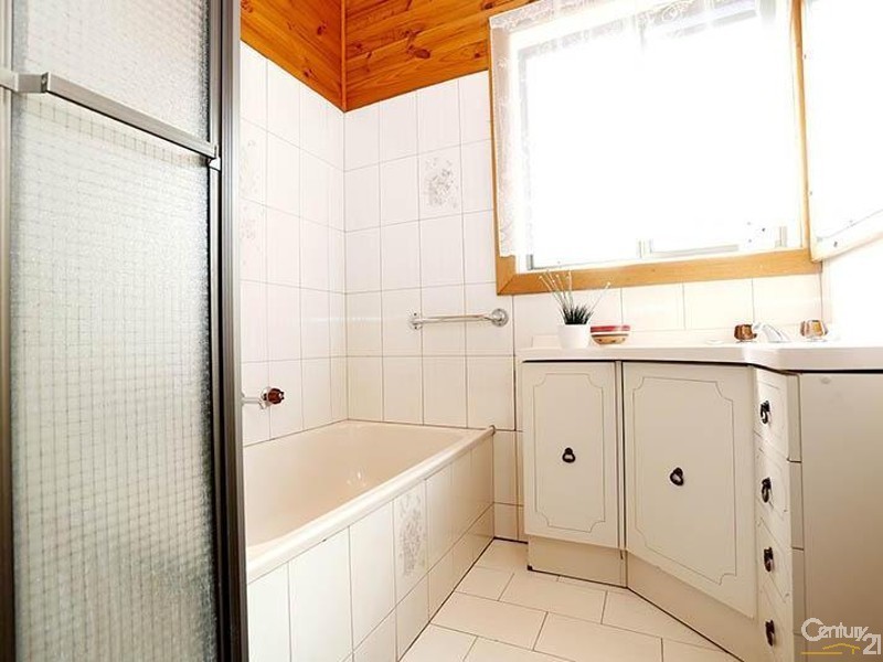 6 Hill Grove, Preston VIC 3072