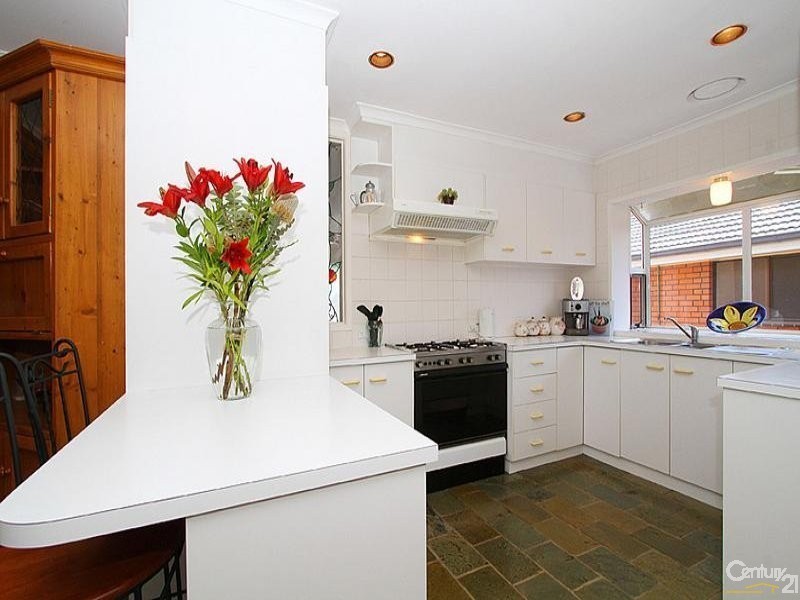 31 Green Avenue, Kingsbury VIC 3083